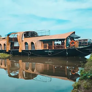 Kalappura Houseboats & Tours Bateau-hôtel